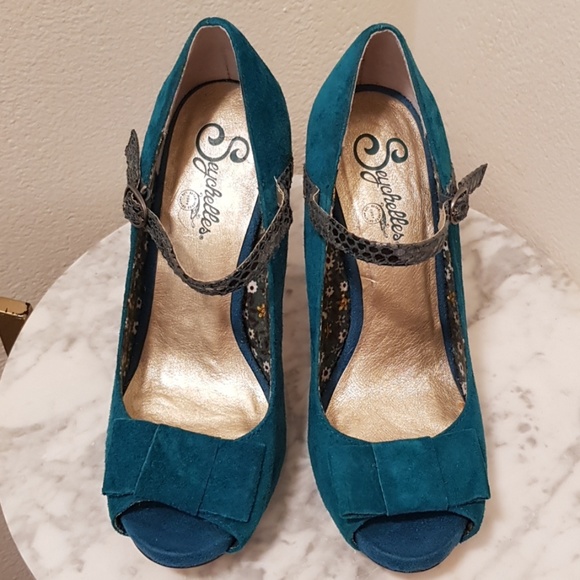 EUC Seychelles Suede and Snakeskin Heels - Picture 2 of 8